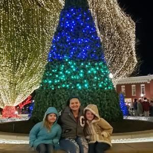 Meet your Posher, Esperanza